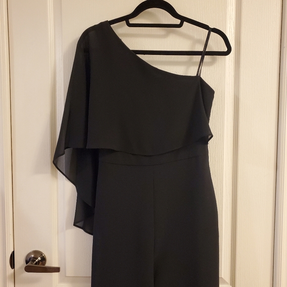 Vince Camuto Cape Overlay One-shoulder Jumpsuit - Picture 5 of 8
